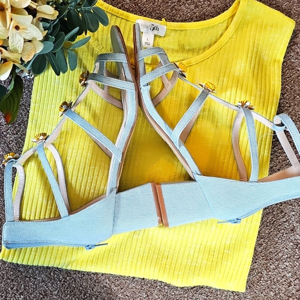 Block Heels - Picture 4 of 16